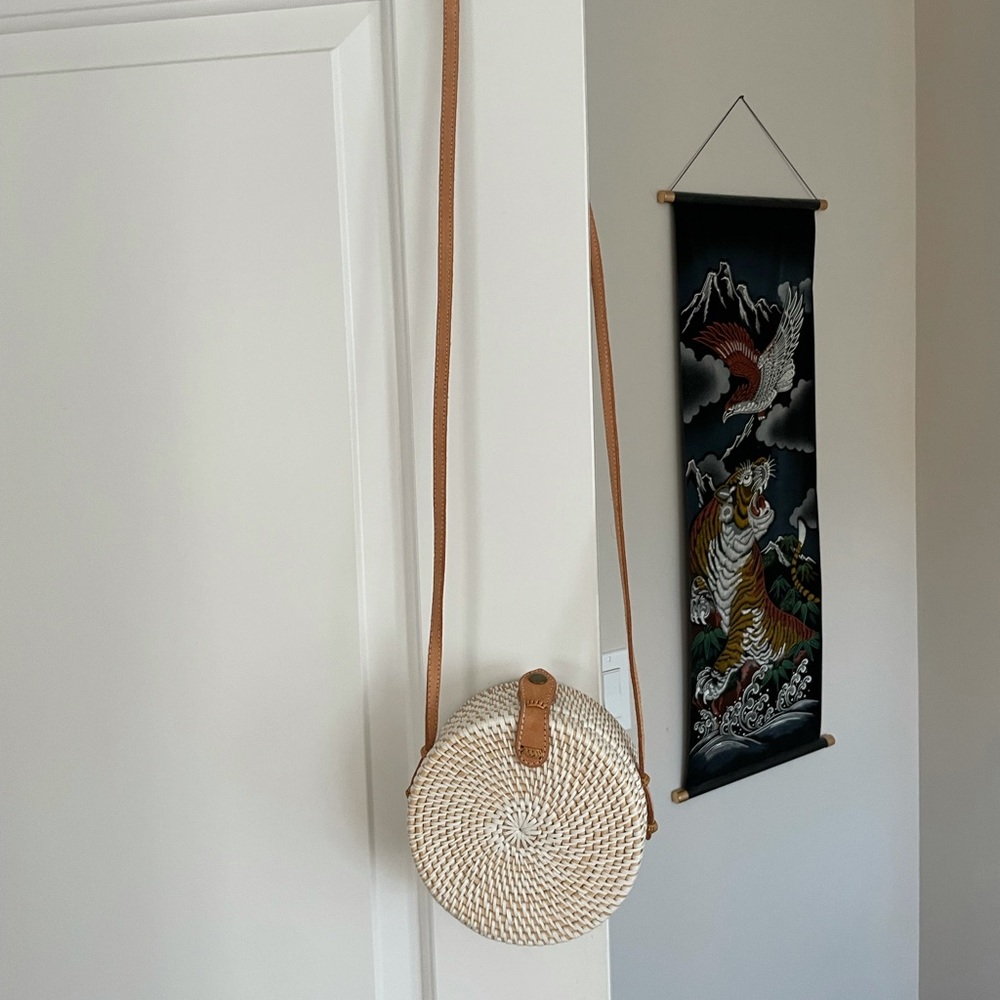 Handwoven rattan round shoulder bag
